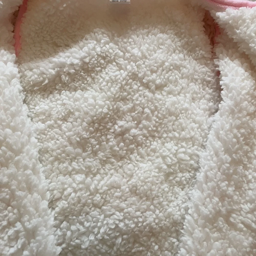 Modern Baby Girls Super snuggly wearable blanket!